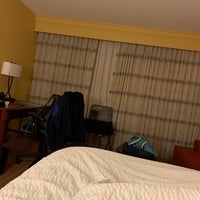 Photo taken at Courtyard by Marriott Houston Hobby Airport by Lindy F. on 11/13/2018