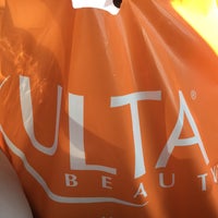 Photo taken at Ulta Beauty - Curbside Pickup Only by Lindy F. on 8/12/2016