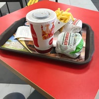 Photo taken at Burger King by Hüseyin Y. on 7/25/2020