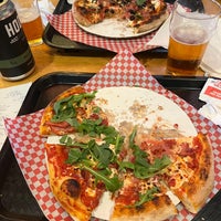 Photo taken at Vitta Pizza by Giancarlo I. on 8/13/2022