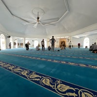 Photo taken at Masjid Temenggong Daeng Ibrahim (Mosque) by RazIzzuddin on 6/28/2022