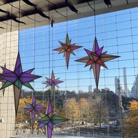 12/16/2022 tarihinde FBziyaretçi tarafından The Shops at Columbus Circle'de çekilen fotoğraf