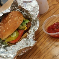 Photo taken at Five Guys by Kenny O. on 6/16/2022