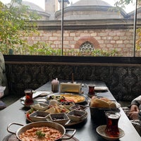 รูปภาพถ่ายที่ Son Osmanlı Nargile Cafe โดย ♈️. เมื่อ 10/14/2022