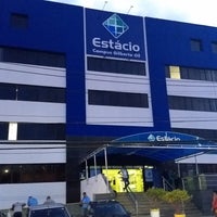 Photo taken at Estácio | FIB - Centro Universitário Estácio da Bahia by Bruno A. on 6/27/2017