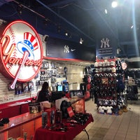 Photo taken at Yankees Clubhouse Shop by Gilsinei H. on 1/13/2020