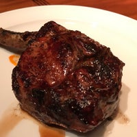 Foto tirada no(a) Bourbon Steak by Michael Mina por Intersend em 1/2/2019