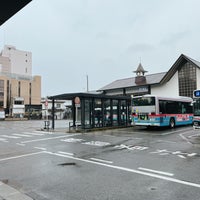Photo taken at 鎌倉駅バス停 by ogapyofoursqtw on 4/21/2024