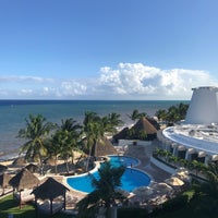 Photo taken at Melia Cozumel All Inclusive Golf &amp;amp; Beach Resort by Delfi S. on 11/10/2019