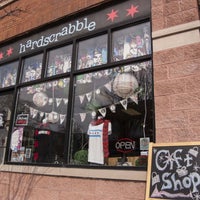 Foto tirada no(a) Hardscrabble Gifts, LLC por Hardscrabble Gifts, LLC em 4/18/2014