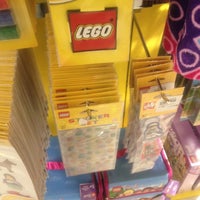 tienda lego parque arauco