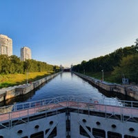 Photo taken at Пешеходный мост через канал им. Москвы by Виктор Н. on 8/29/2019