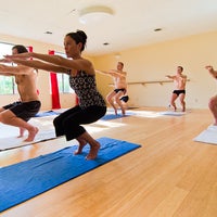 12/12/2012 tarihinde Body Temp Yogaziyaretçi tarafından Body Temp Yoga'de çekilen fotoğraf