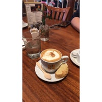 Foto scattata a Meli Cafe &amp;amp; Juice Bar da Marie W. il 11/11/2018