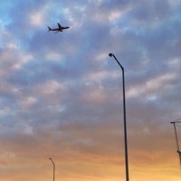 Foto diambil di Domodedovo International Airport (DME) oleh Oleg U. pada 5/4/2015