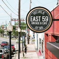 6/13/2017 tarihinde East 59 Vintage &amp;amp; Cafeziyaretçi tarafından East 59 Vintage &amp;amp; Cafe'de çekilen fotoğraf