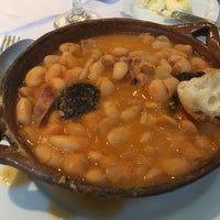 Снимок сделан в Rioja Restaurante y Salón de Banquetes пользователем Carlos D. 6/13/2018