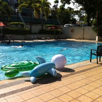Photo taken at Farrer Road Swimming Pool by Roy D. on 1/12/2013