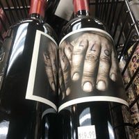 Photo taken at Andersonville Wine and Spirits by Paul H. on 7/11/2018