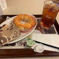 Photo taken at Mister Donut by まい on 8/5/2020