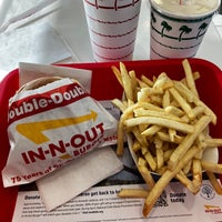 Photo taken at In-N-Out Burger by Jonathan F. on 4/30/2024