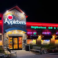 Photo taken at Applebee&amp;#39;s Grill + Bar by BD on 8/3/2022