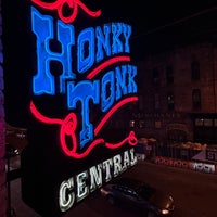 รูปภาพถ่ายที่ Honky Tonk Central โดย BD เมื่อ 12/16/2023
