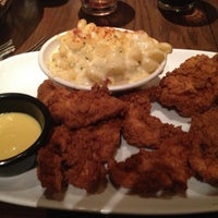 Photo taken at LongHorn Steakhouse by Meridith B. on 3/17/2013