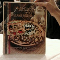 รูปภาพถ่ายที่ Pizzeria El Capriccio โดย Tuitercodigo T. เมื่อ 12/21/2012