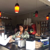 Photo taken at Mome&amp;#39;s café by Por Zeus on 9/5/2017