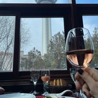 Photo taken at Fige Restaurant by Dilara Ö. on 3/26/2022