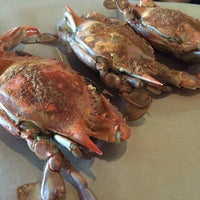 Das Foto wurde bei Crab Corner Maryland Seafood House von Mer R. am 3/1/2017 aufgenommen