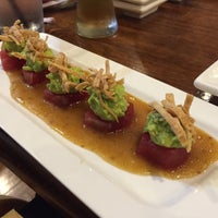 Снимок сделан в Sakura Japanese Steak, Seafood House &amp;amp; Sushi Bar пользователем Annie N. 11/27/2015