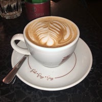 Das Foto wurde bei Prague Chocolate Café &amp;amp; Bistro von Daisy am 1/5/2018 aufgenommen