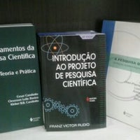 Das Foto wurde bei Viva Livraria e Editora von Fabricio G. am 12/17/2012 aufgenommen