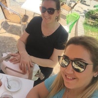 Foto tirada no(a) Naturel Fırın por Derya🎀 K. em 5/20/2017