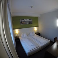 Foto tirada no(a) Hotel Dolomit por Liftildapeak W. em 12/5/2017