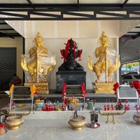 Photo taken at Wat Phai Ngern Chotanaram by Liftildapeak W. on 2/13/2022