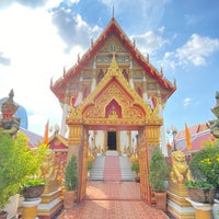 Photo taken at Wat Awutvikasitaram by Liftildapeak W. on 8/21/2021