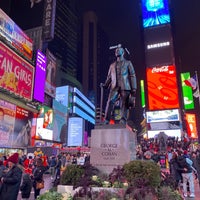 Photo taken at Father Duffy Square by Liftildapeak W. on 12/5/2019