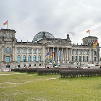 Photo taken at Platz der Republik by Liftildapeak W. on 4/13/2023