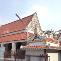 Photo taken at Wat Bang Khun Non by Liftildapeak W. on 11/30/2014