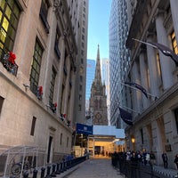 Foto scattata a Wall Street Walks da Liftildapeak W. il 12/3/2019