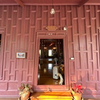 Photo taken at Wat Khema Pirataram by Liftildapeak W. on 2/11/2024