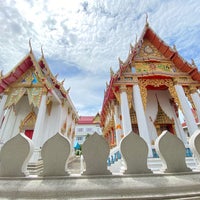 Photo taken at Wat Pleang by Liftildapeak W. on 7/24/2021