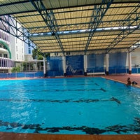 Photo taken at Bansomdejchaopraya Rajabhat Swimming Pool by Liftildapeak W. on 7/12/2021