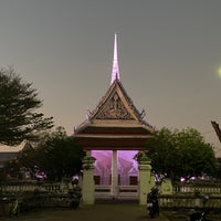 Photo taken at Wat Phra Samut Chedi by Liftildapeak W. on 2/15/2020