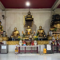 Photo taken at วัดโพธิ์นิมิตรสถิตมหาสีมาราม (Wat Pho Nimit) by Liftildapeak W. on 7/19/2021