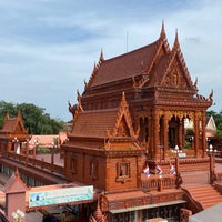 Photo taken at Wat Sammachanyawat by Liftildapeak W. on 10/23/2020