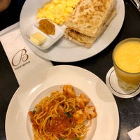 Photo taken at Caffe Beviamo by Janie C. on 11/3/2019